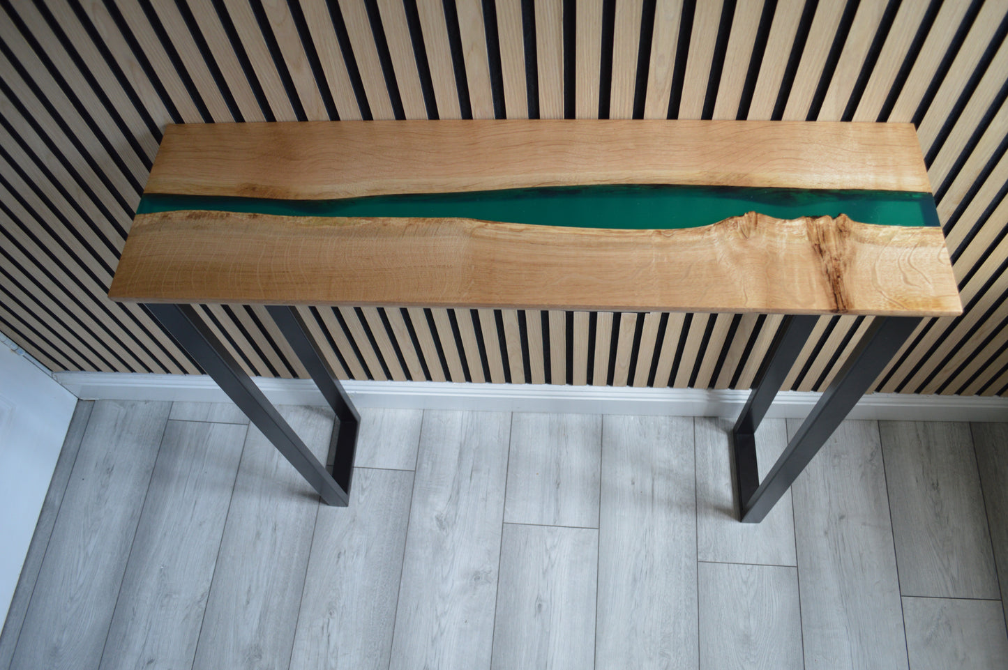 Emerald River Console