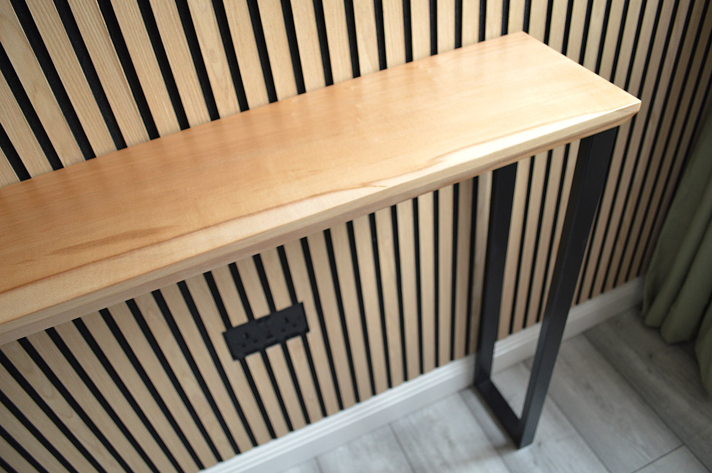 Sycamore Console