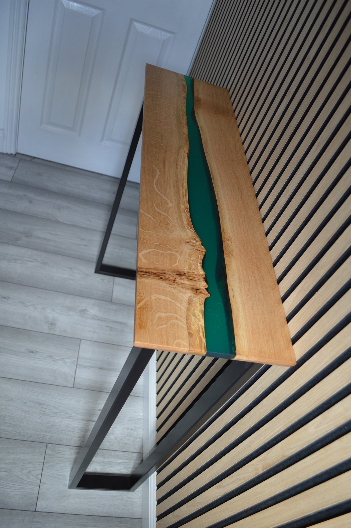 Emerald River Console